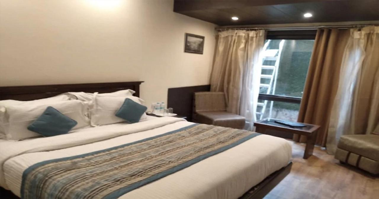 Hotel Sanobar The Midtown Mussoorie Exterior foto