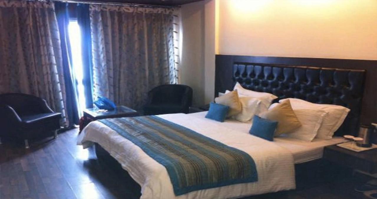 Hotel Sanobar The Midtown Mussoorie Exterior foto